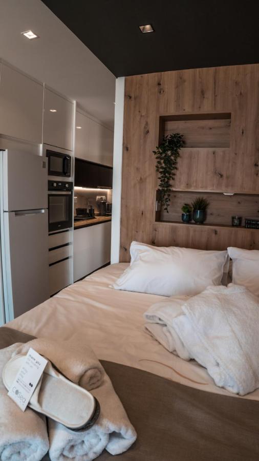 Cosea Living: Seaside Deluxe Suite In Harbour 107B Paphos Eksteriør billede