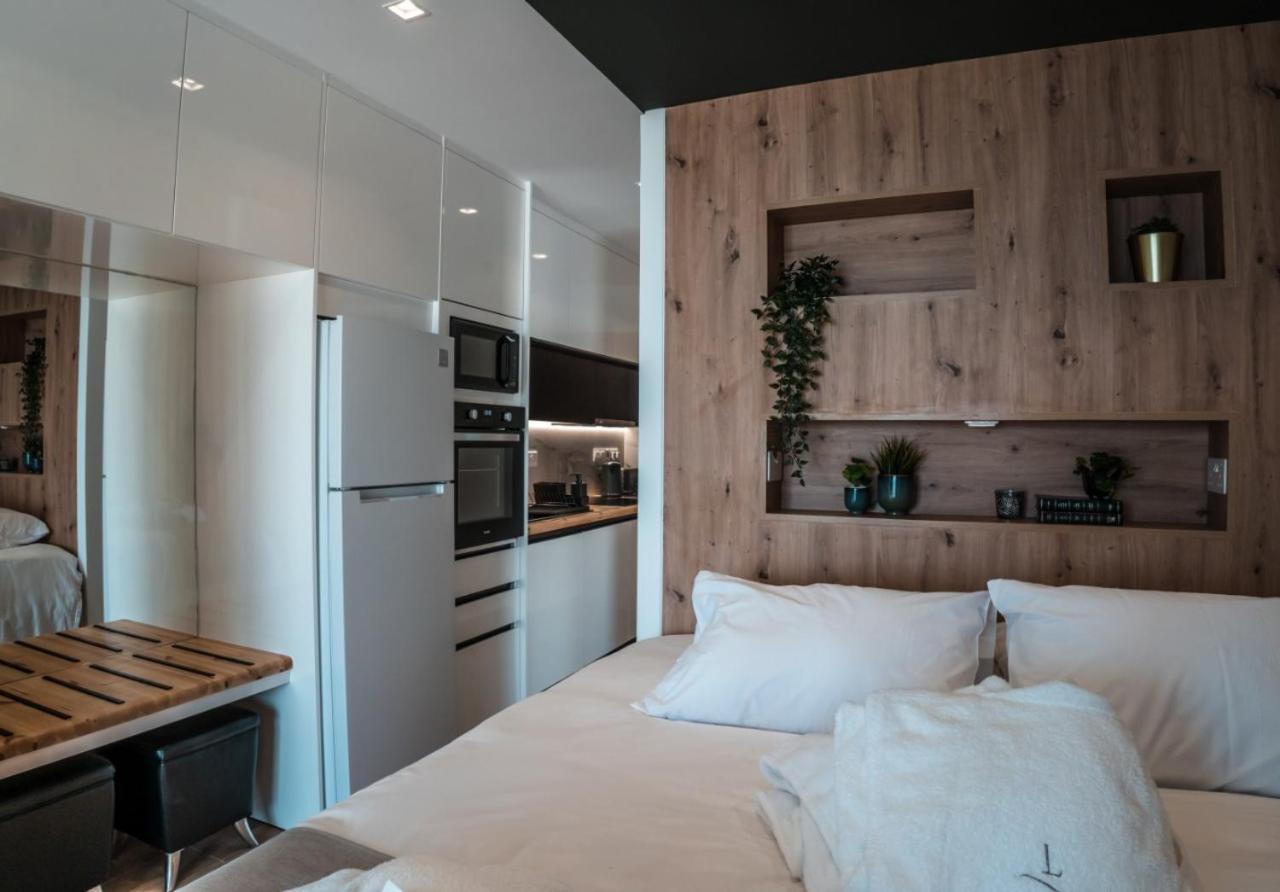 Cosea Living: Seaside Deluxe Suite In Harbour 107B Paphos Eksteriør billede