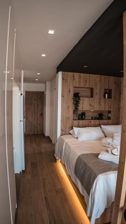 Cosea Living: Seaside Deluxe Suite In Harbour 107B Paphos Eksteriør billede