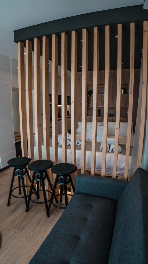 Cosea Living: Seaside Deluxe Suite In Harbour 107B Paphos Eksteriør billede